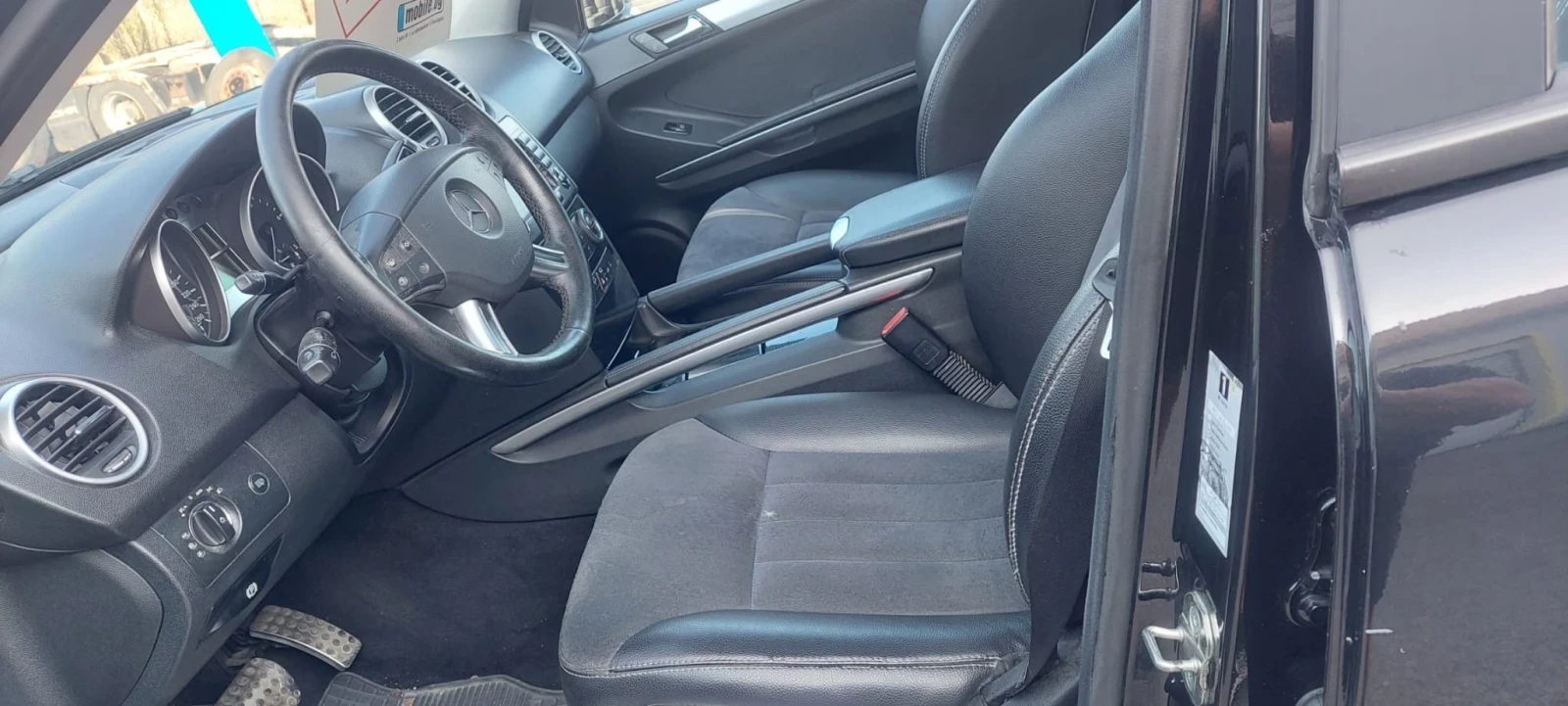 Mercedes-Benz ML 320 3, 0, снимка 9 - Автомобили и джипове - 56005470