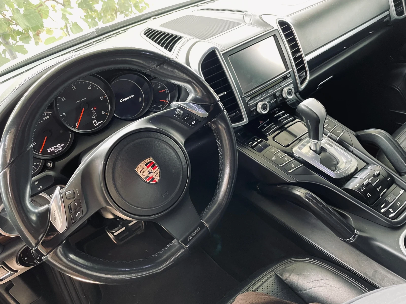 Porsche Cayenne 3.0 V6 Diesel, снимка 8 - Автомобили и джипове - 56307630