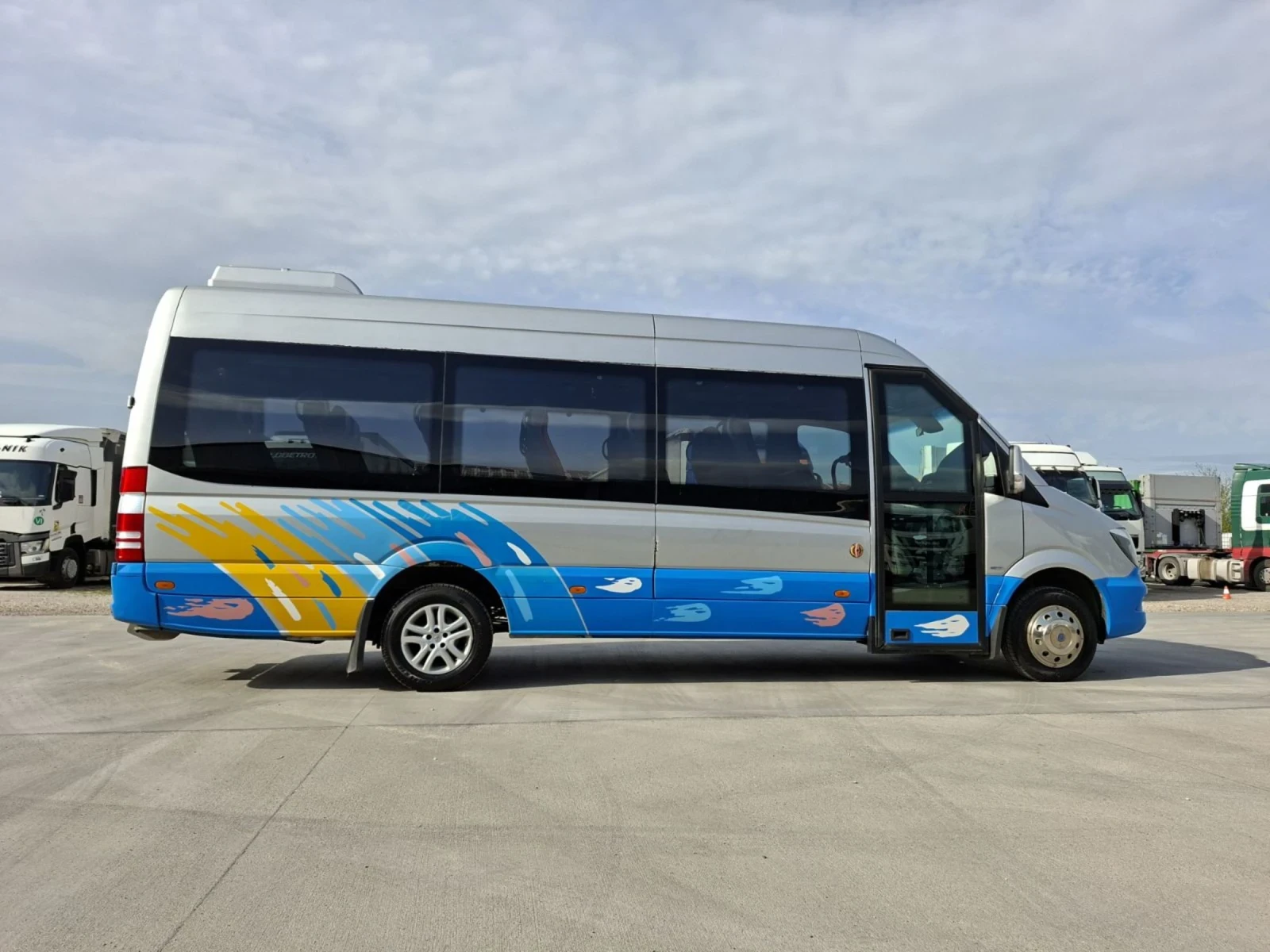 Mercedes-Benz Sprinter 519, снимка 3 - Бусове и автобуси - 54010056