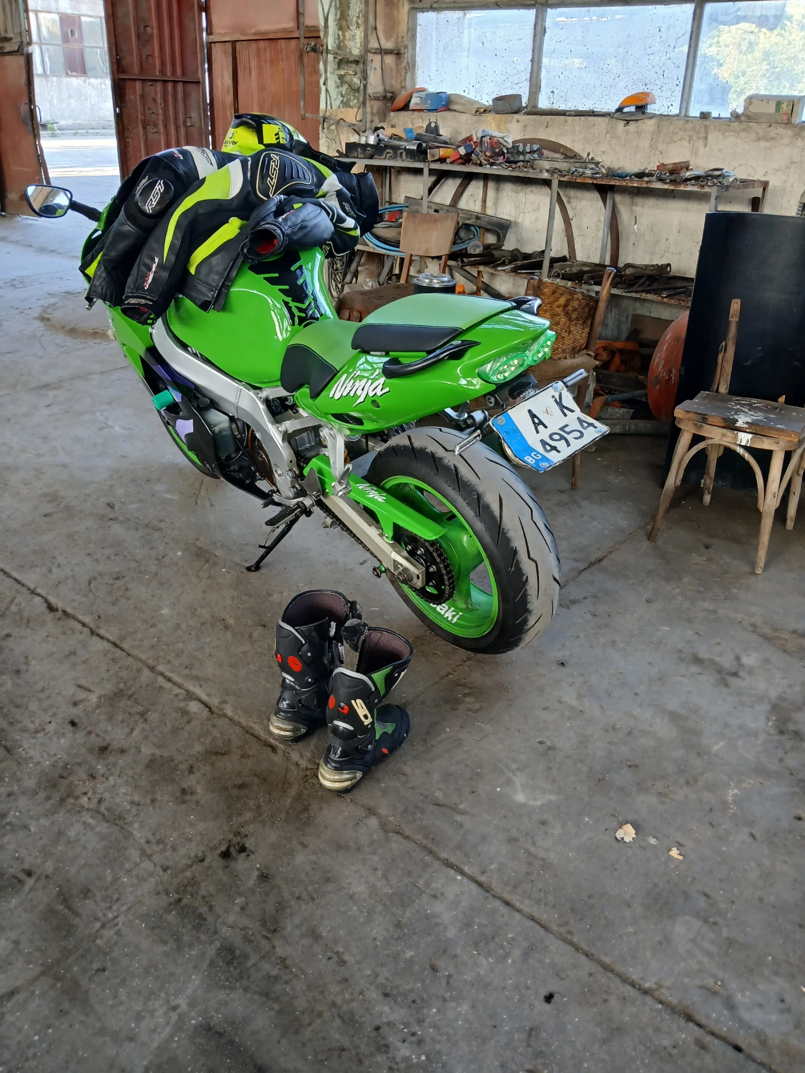 Kawasaki Zrx  - изображение 4