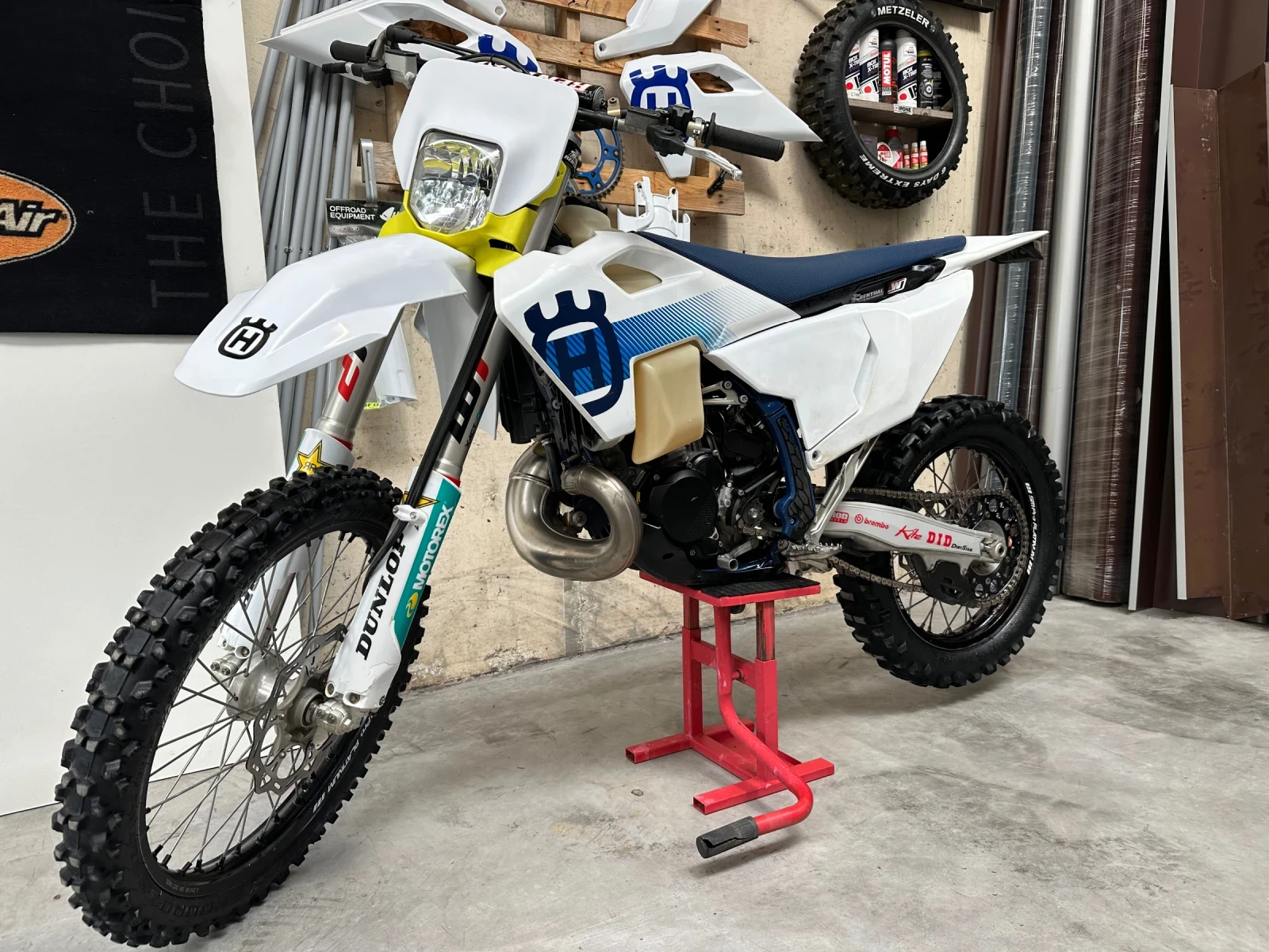 Husqvarna 250, снимка 7 - Мотоциклети и мототехника - 55396643