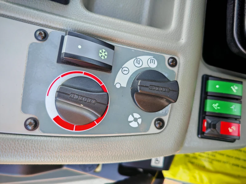 Телескопичен товарач Manitou Weidemann T5522 лизинг с първоначална вноска 20 %, снимка 16 - Селскостопанска техника - 52159114