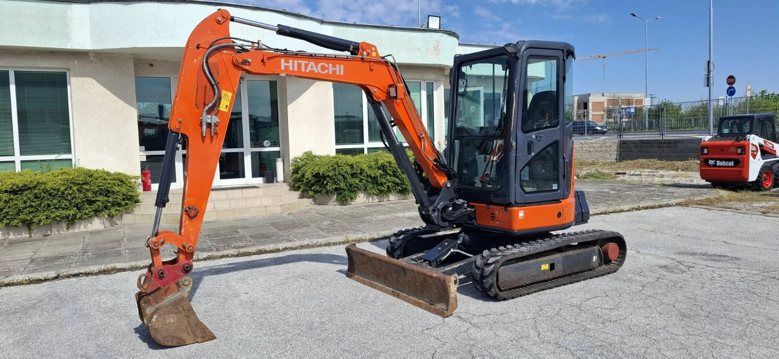 Багер Hitachi ZX38U , КЛИМАТИК, снимка 2 - Индустриална техника - 54301696