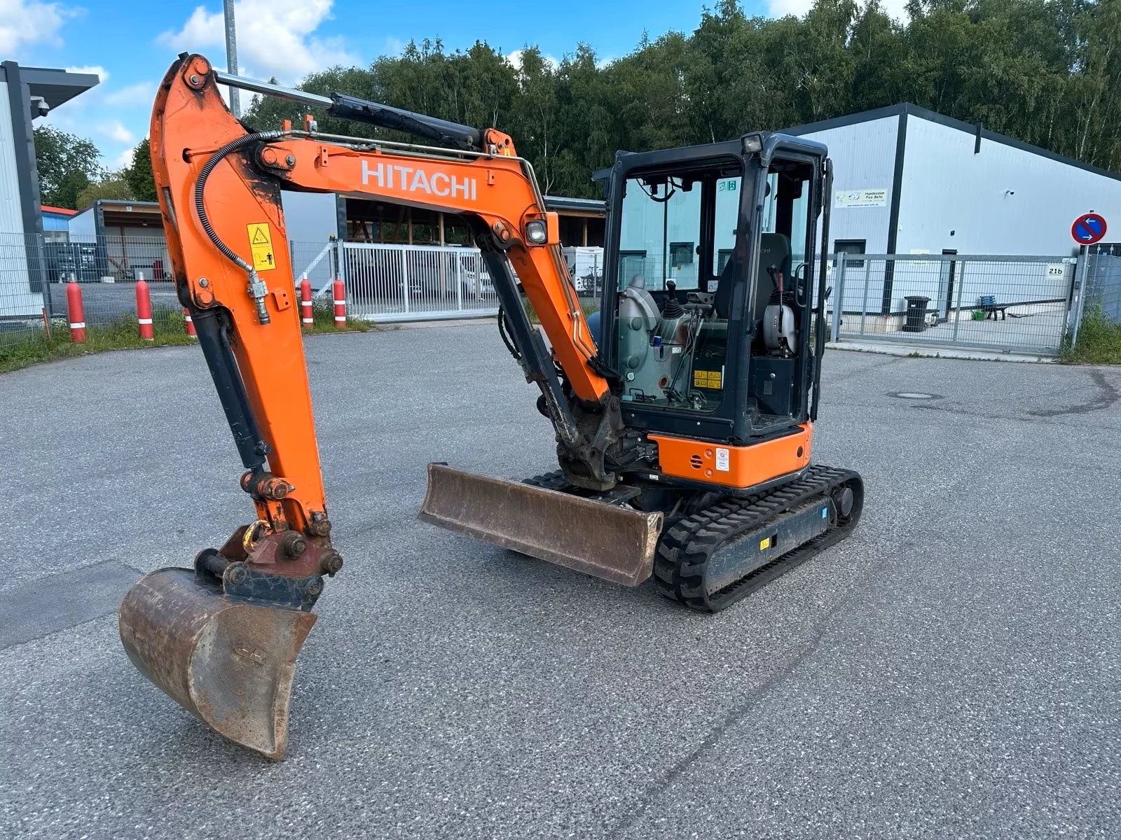 Багер Hitachi ZX33U , КЛИМАТИК
