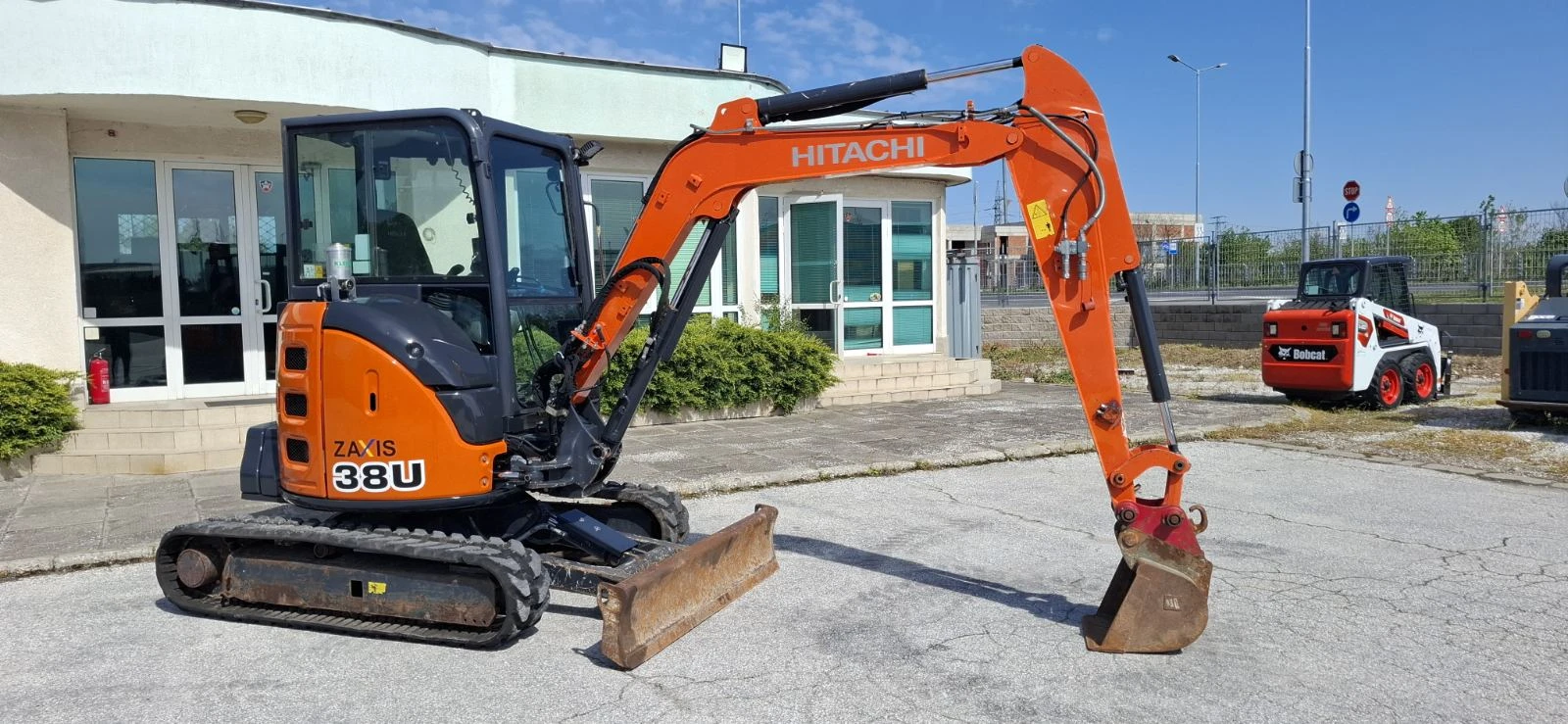 Багер Hitachi ZX38U , КЛИМАТИК, снимка 4 - Индустриална техника - 54301696