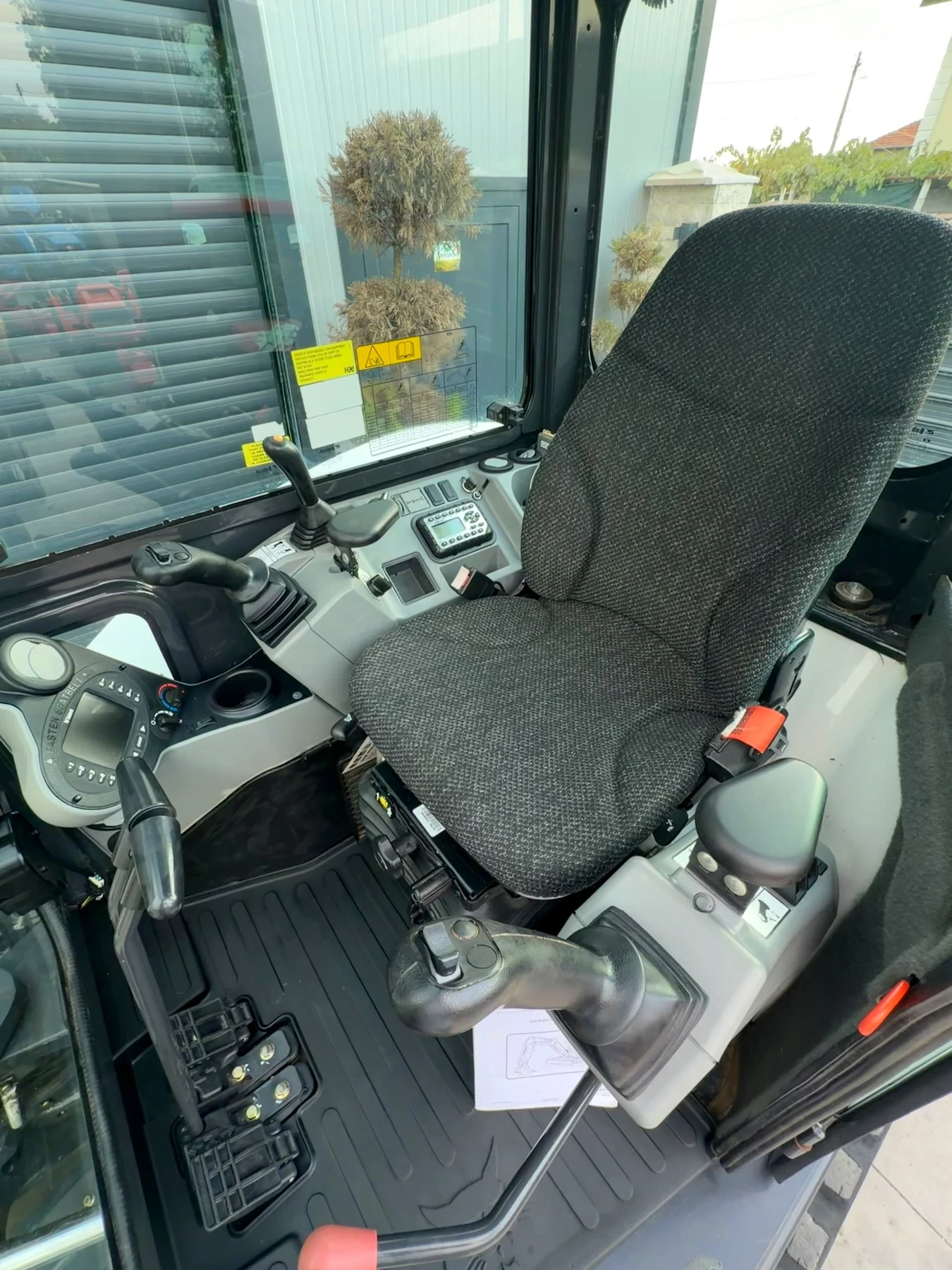 ����� Bobcat �50 1500��. ��������� | Mobile.bg � ����������� 5