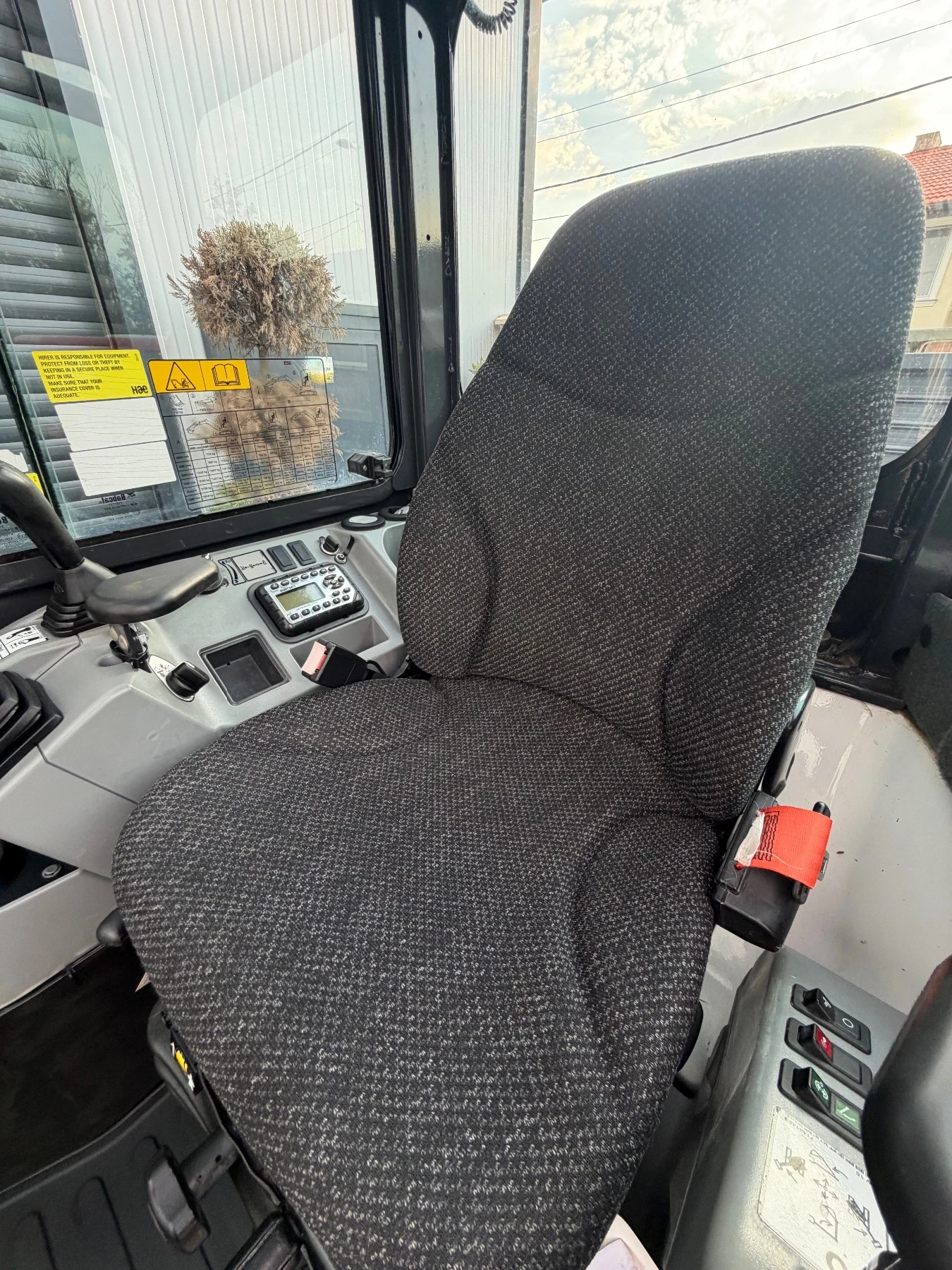 ����� Bobcat �50 1500��. ��������� | Mobile.bg � ����������� 6