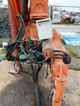 Продавам кран дистанционно и заден стабилизатор рвизонна книга и документи, снимка 2