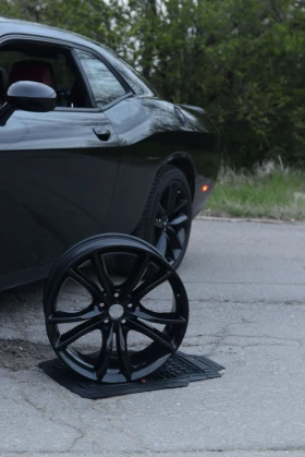 Обява за продажба на Dodge Challenger ~46 000 лв. - изображение 8