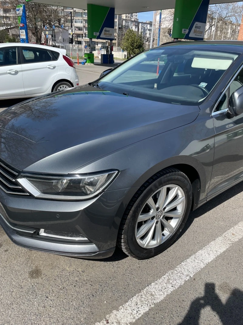 VW Passat, снимка 2 - Автомобили и джипове - 47010997