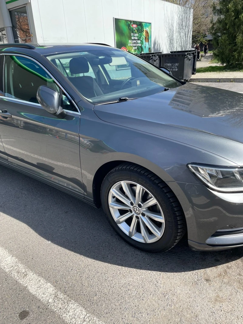 VW Passat, снимка 1 - Автомобили и джипове - 47010997