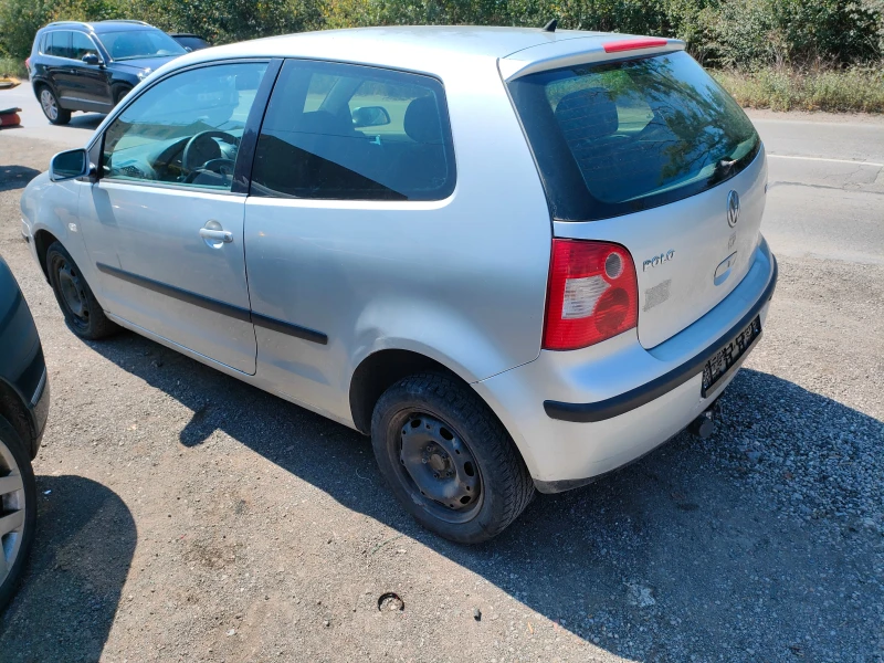 VW Polo 1.4i, снимка 4 - Автомобили и джипове - 47038540