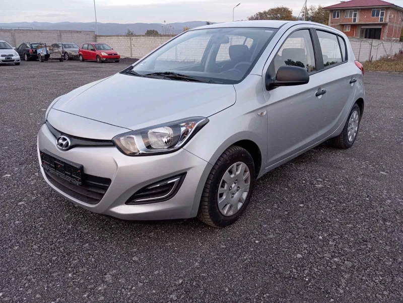 Hyundai I20, снимка 3 - Автомобили и джипове - 47792742