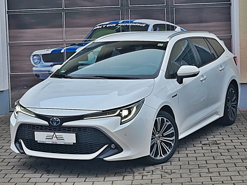 Toyota Corolla Touring Sports Team Deutschland* Tech-Package, снимка 1 - Автомобили и джипове - 48306882