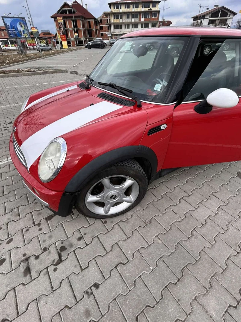 Mini One 1.4 D, снимка 2 - Автомобили и джипове - 49343548