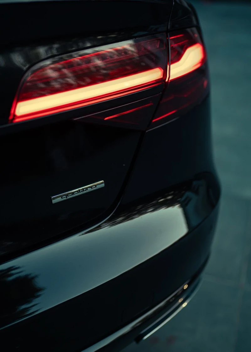 Audi A8 Audi A8 4.2 V8 TDI Exclusive, снимка 5 - Автомобили и джипове - 52542996