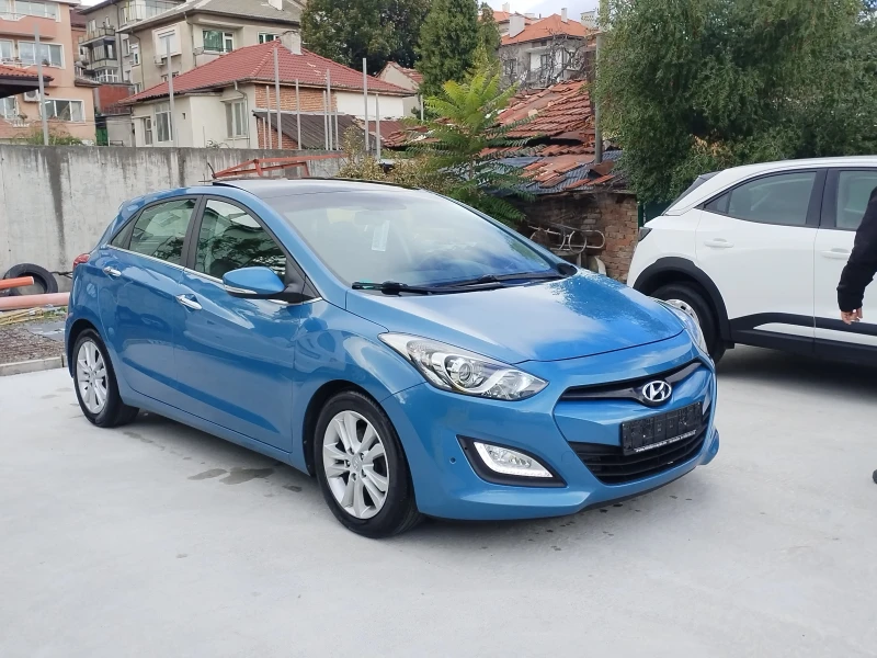 Hyundai I30 1.6CRDI, снимка 3 - Автомобили и джипове - 52645996
