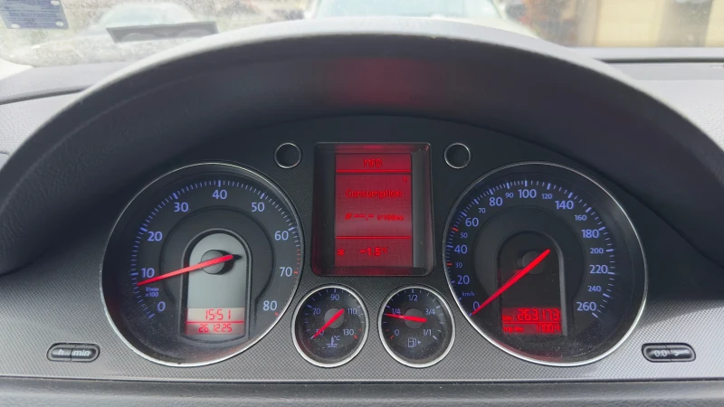 VW Passat, снимка 9 - Автомобили и джипове - 52905625