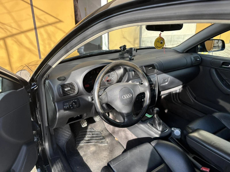 Audi A3 1.8, снимка 8 - Автомобили и джипове - 52964782