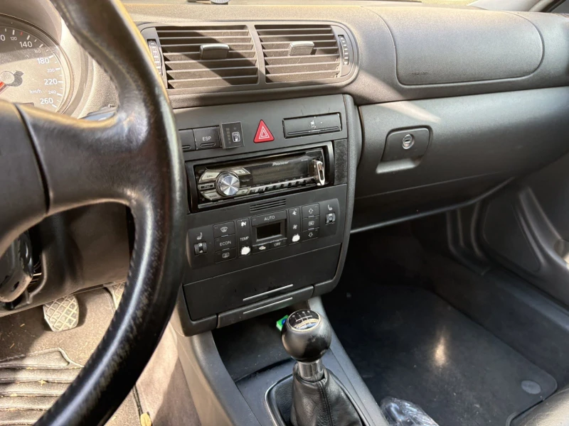 Audi A3 1.8, снимка 9 - Автомобили и джипове - 52964782