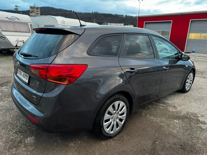 Kia Ceed 1.6CRDi, FULL, НАВИГАЦИЯ, КАМЕРА, КЛИМАТРОНИК , снимка 4 - Автомобили и джипове - 53014717