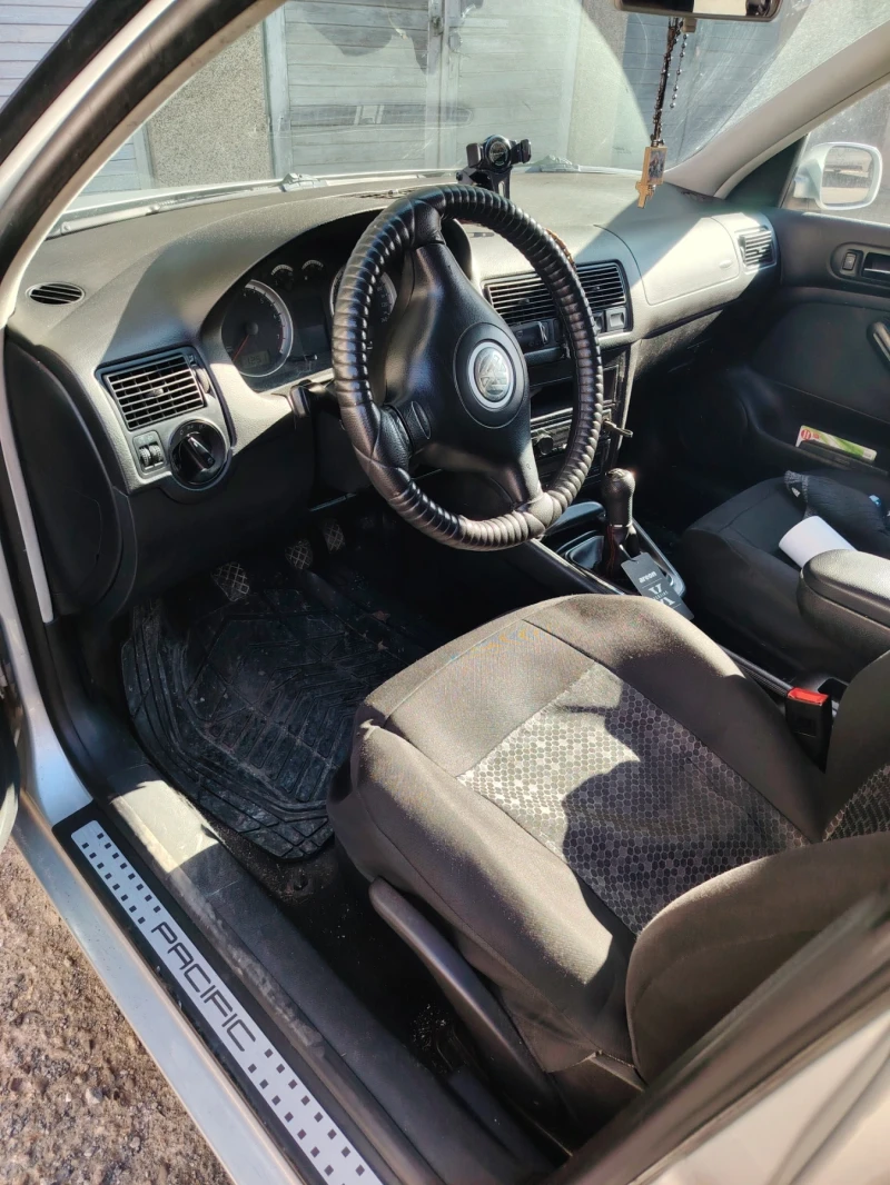 VW Golf Pasifik, снимка 10 - Автомобили и джипове - 53076596