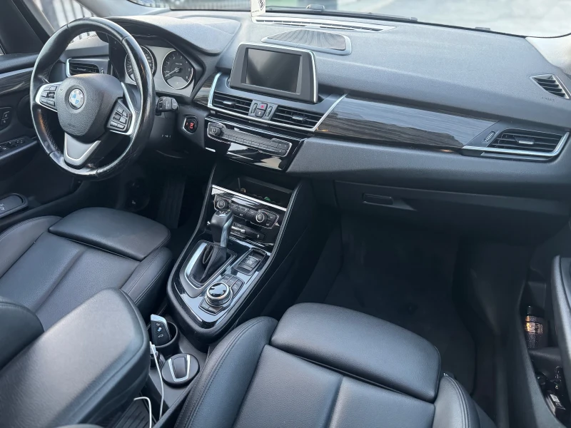 BMW 218 218d* LUXURY* , снимка 9 - Автомобили и джипове - 53567190