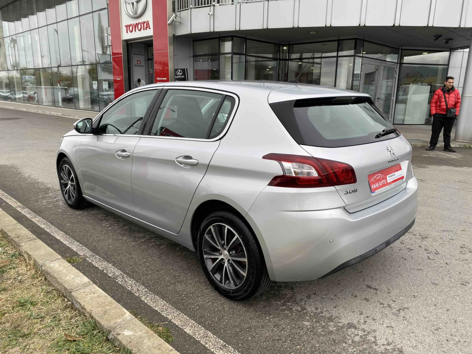 Peugeot 308 1.2 Puretech Alure - изображение 4