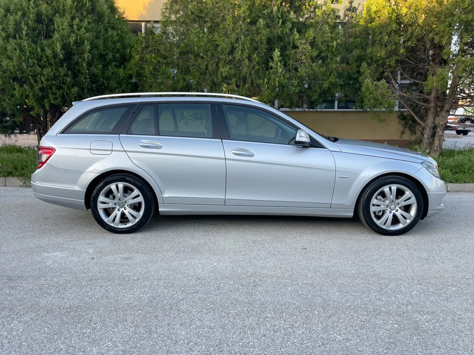 Mercedes-Benz C 220  646  170 к.с. AVANTGARDE ИТАЛИЯ - изображение 7
