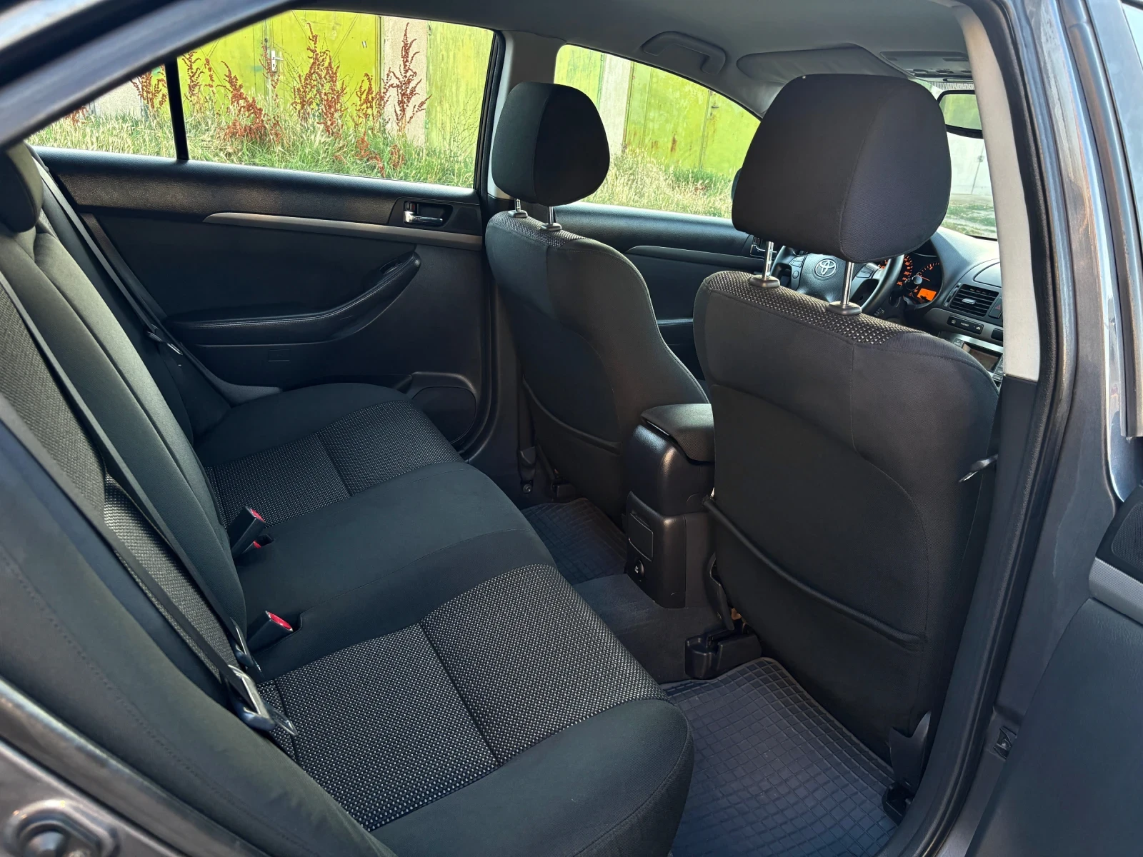 Toyota Avensis 2.0D4D 126к.с. ФЕЙСЛИФТ* EXECUTIVE*  - изображение 9