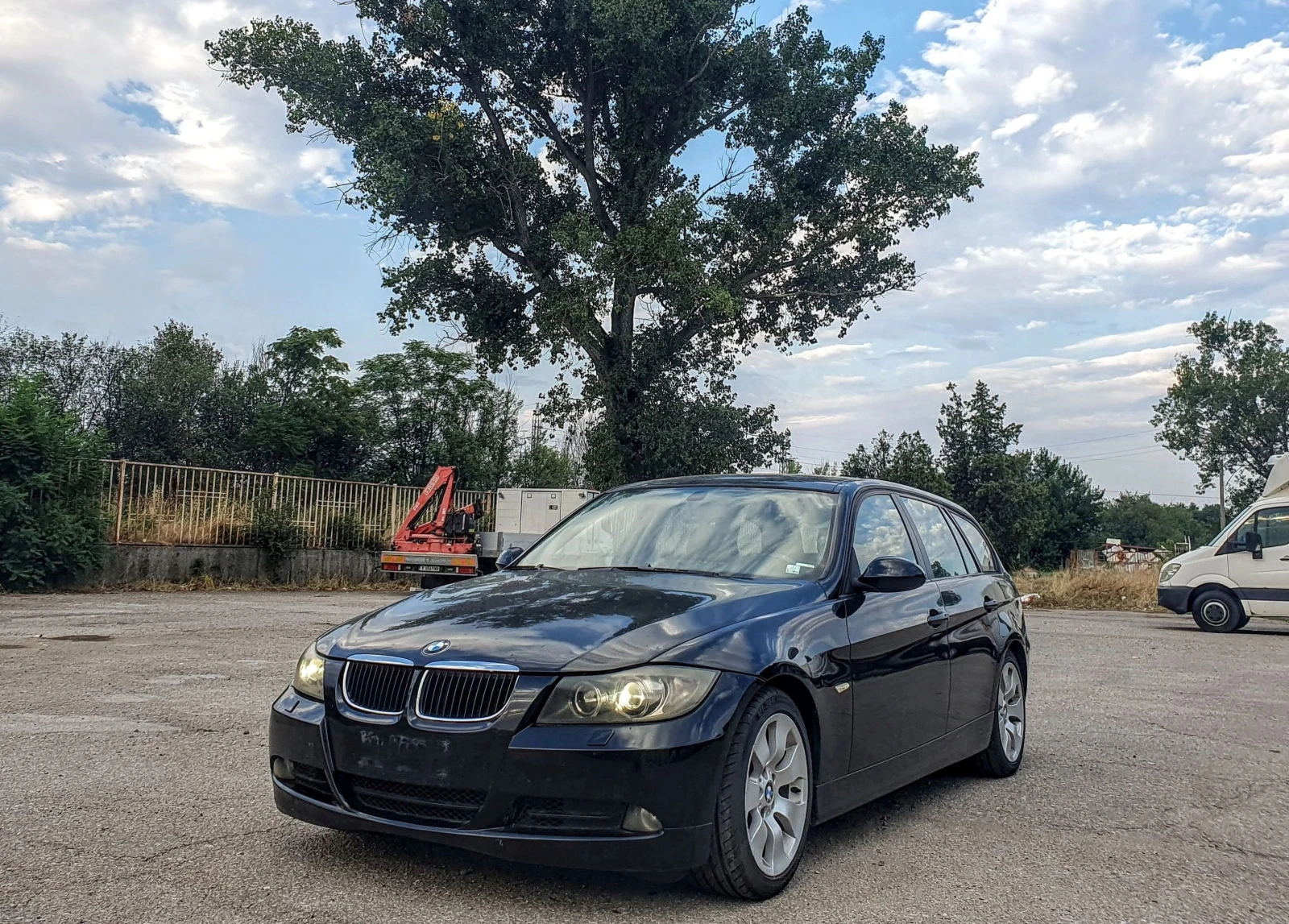 BMW 320 d 163 к.с. НАВИГАЦИЯ КОЖА ПАРКТРОНИК ТЕМПОМАТ - изображение 3