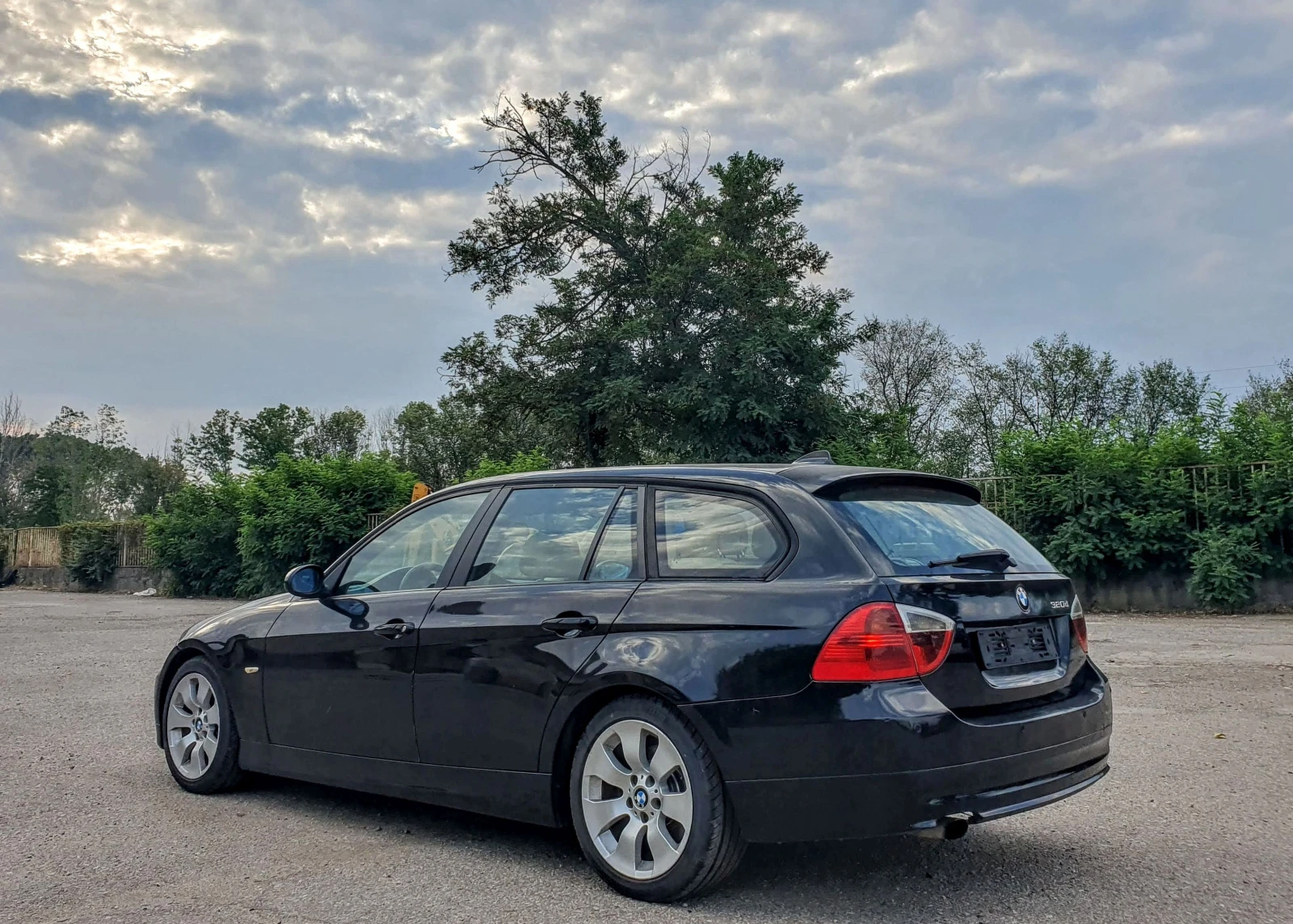 BMW 320 d 163 к.с. НАВИГАЦИЯ КОЖА ПАРКТРОНИК ТЕМПОМАТ - изображение 9