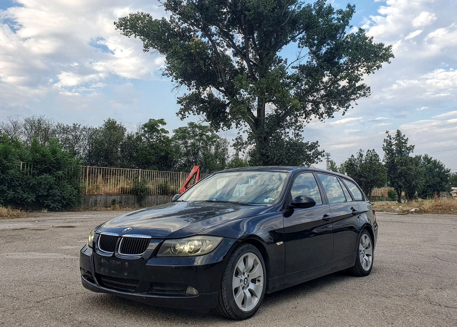 BMW 320 d 163 к.с. НАВИГАЦИЯ КОЖА ПАРКТРОНИК ТЕМПОМАТ - изображение 2