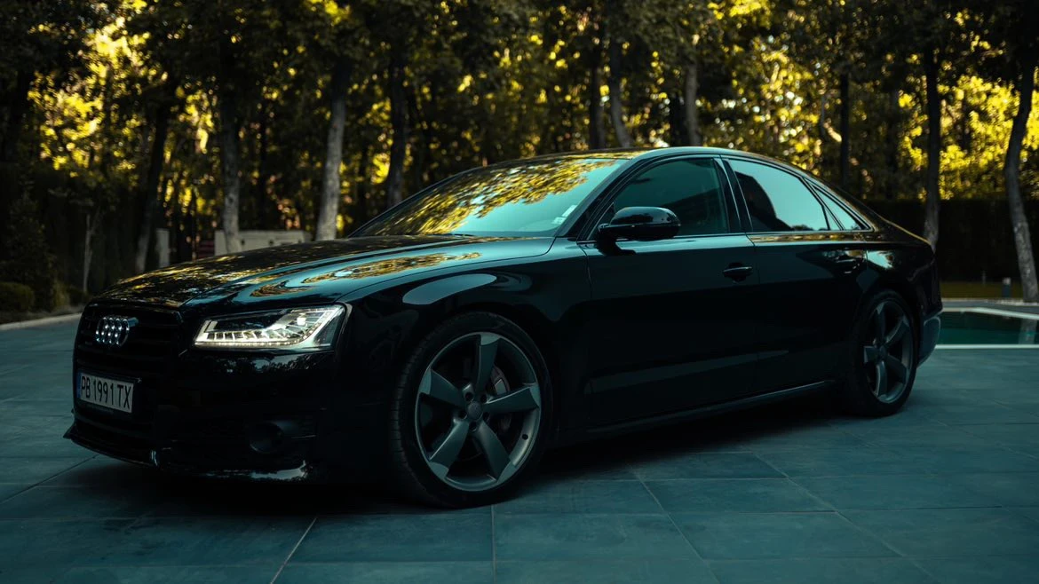 Audi A8 Audi A8 4.2 V8 TDI Exclusive - изображение 3