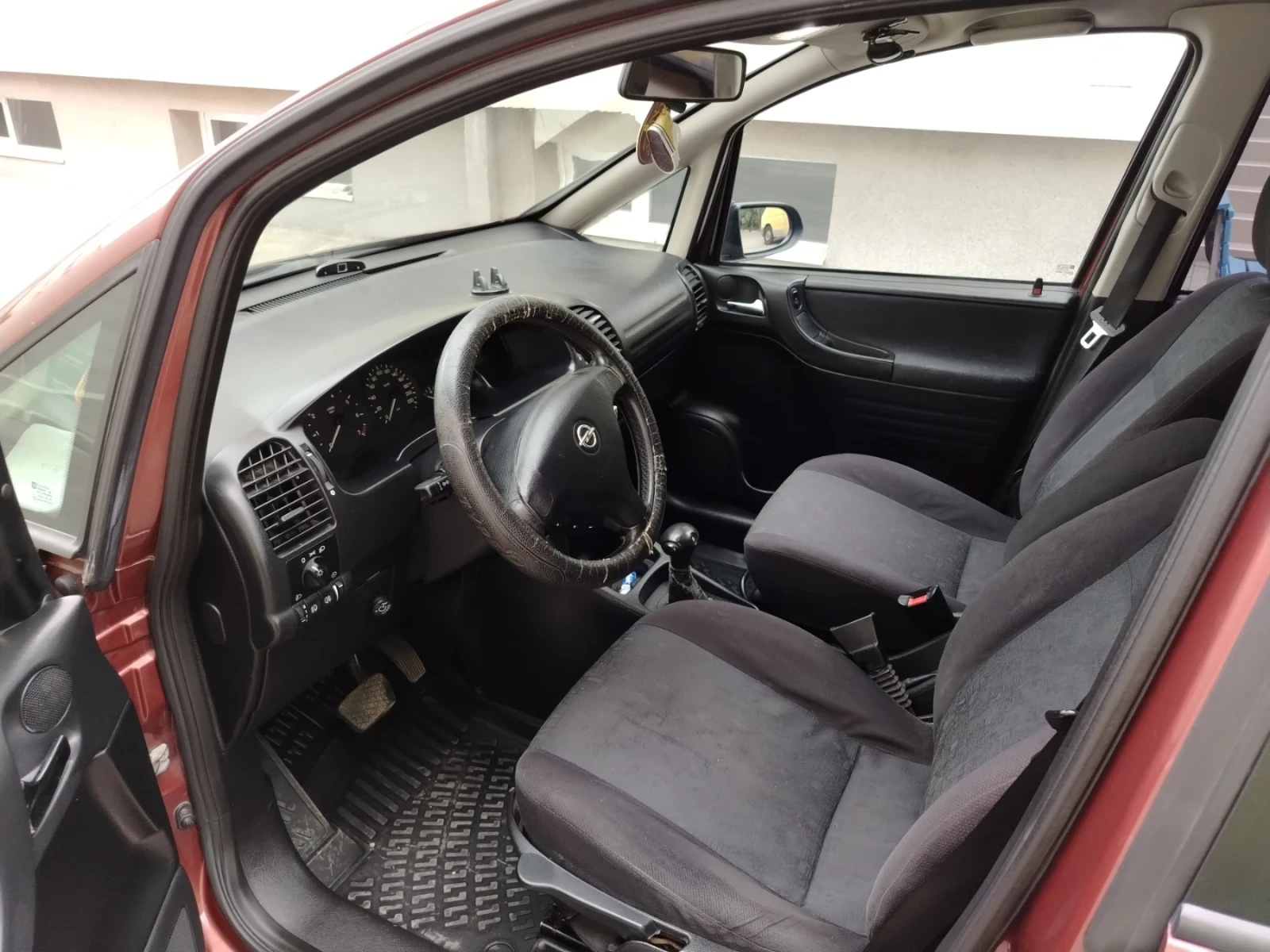 Opel Zafira  - изображение 7