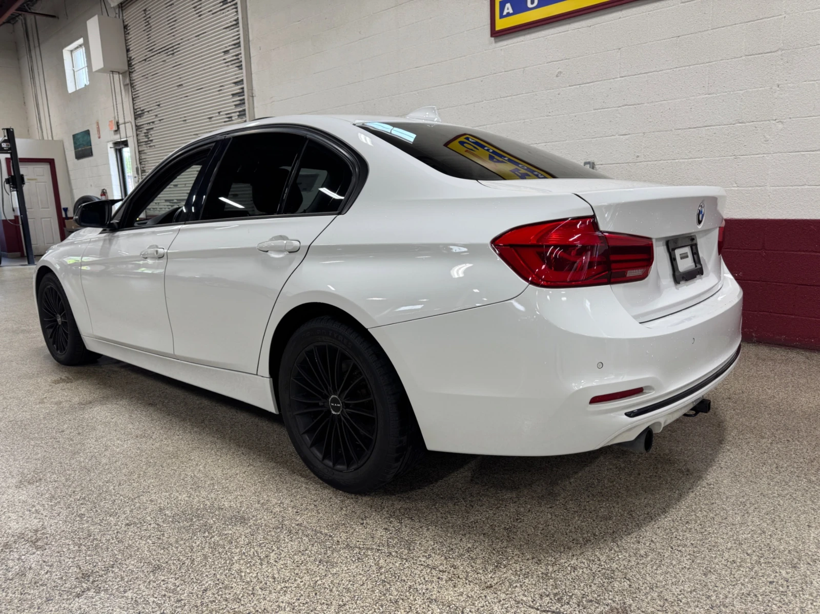 BMW 320 Xdrive - изображение 7