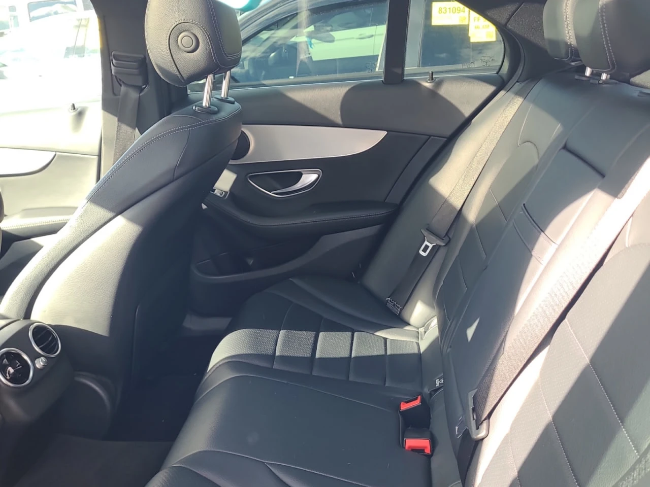 Mercedes-Benz C 300 * АВТО КРЕДИТ* ЦЕНА ДО БГ * СЕРВИЗНА ИСТОРИЯ *  - изображение 10