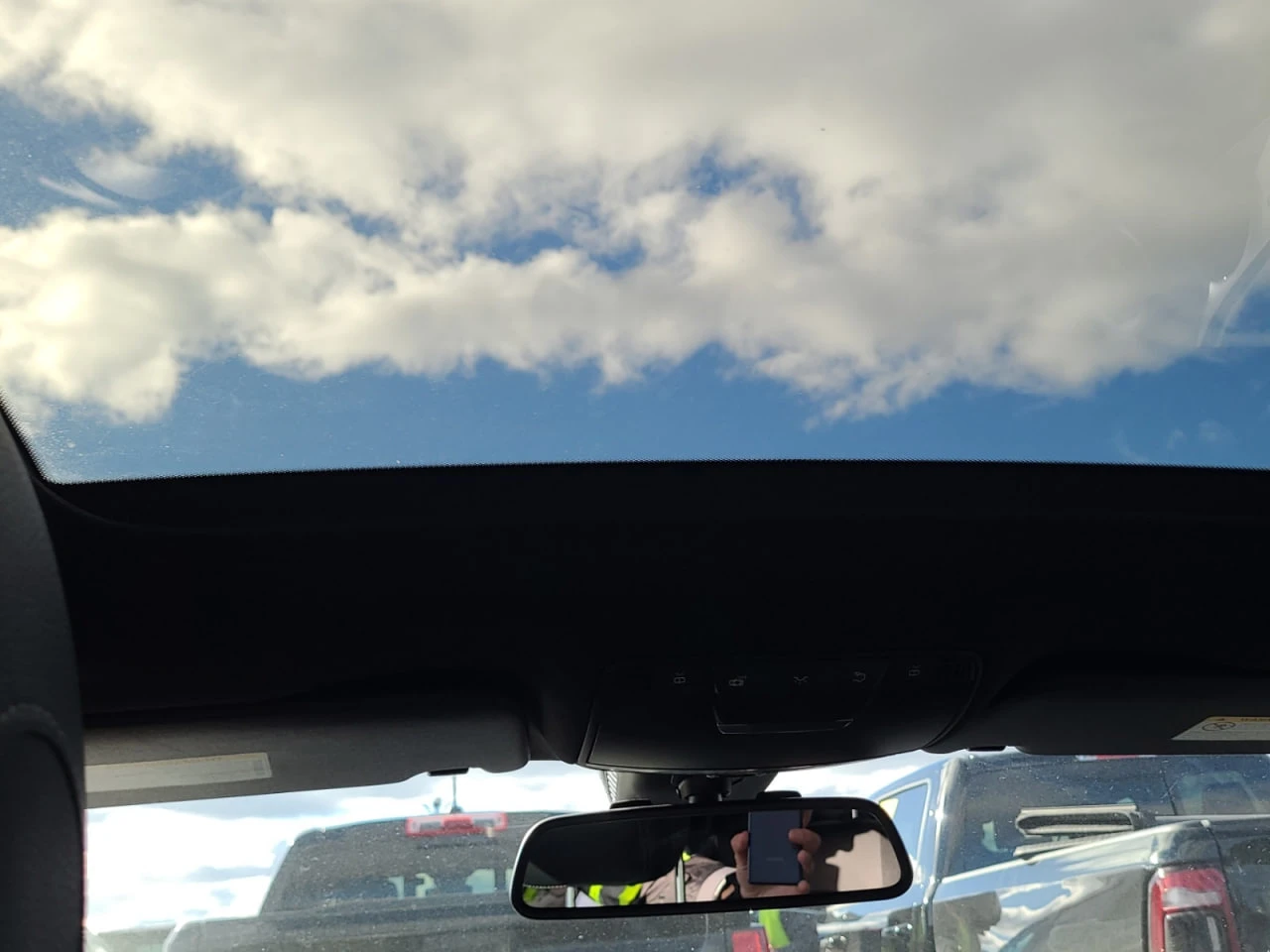 Mercedes-Benz C 300 * АВТО КРЕДИТ* ЦЕНА ДО БГ * СЕРВИЗНА ИСТОРИЯ *  - изображение 9