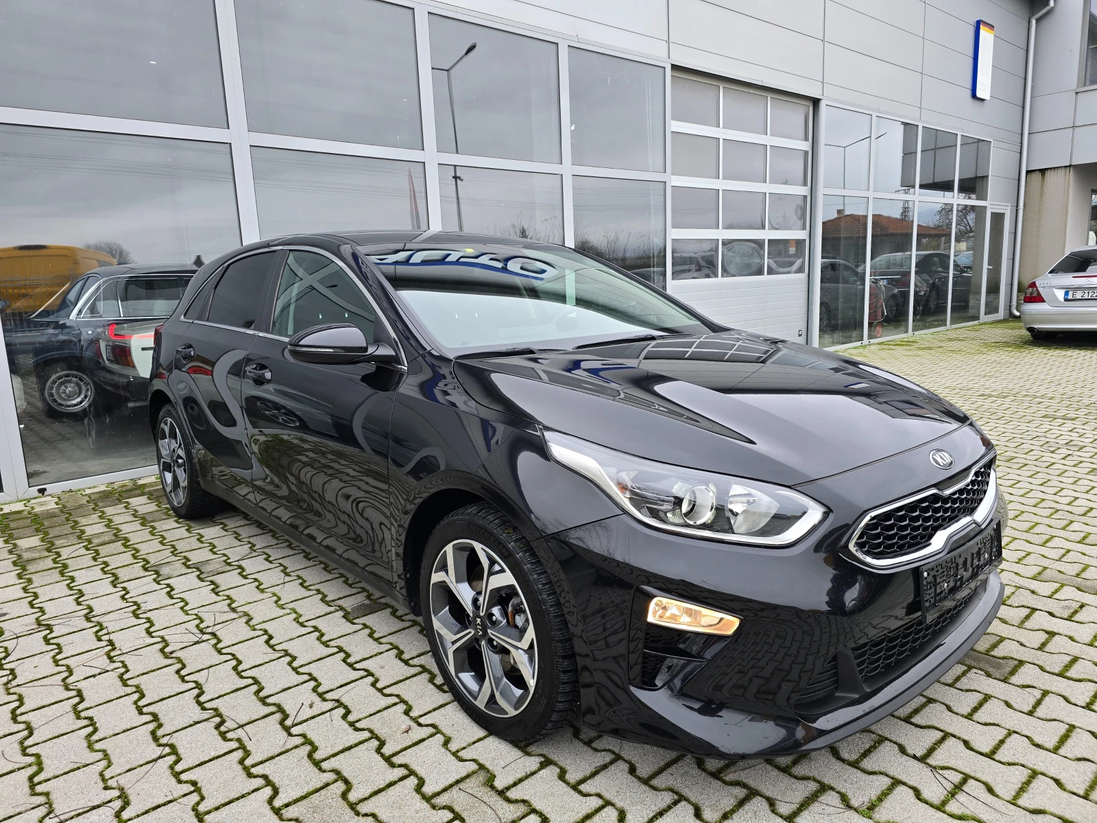 Kia Ceed 1.6CRDi* MILD HYBRID* EURO6D*  - изображение 2