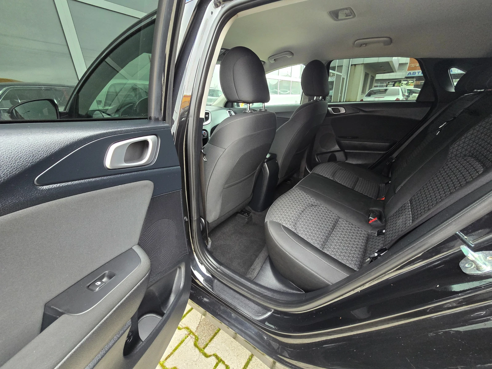 Kia Ceed 1.6CRDi* MILD HYBRID* EURO6D*  | Mobile.bg   13