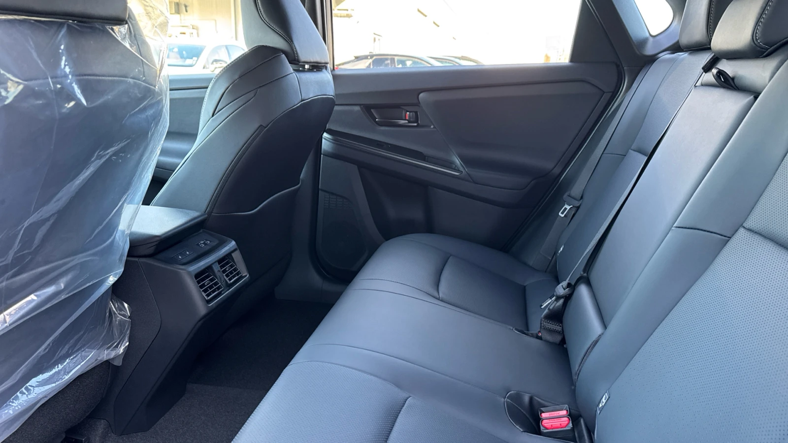 Toyota bZ4X BEV - ������������ | Mobile.bg � ����������� 13