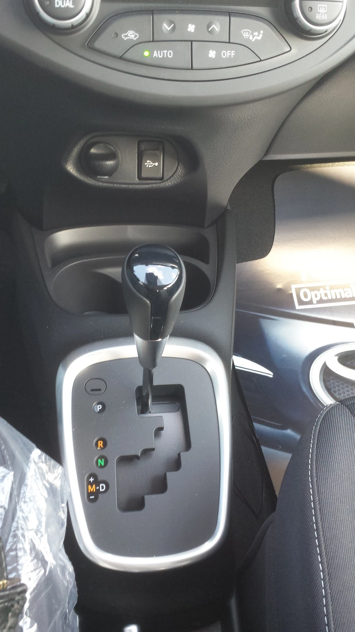 Toyota Yaris 1.5 CVT Luna - изображение 6