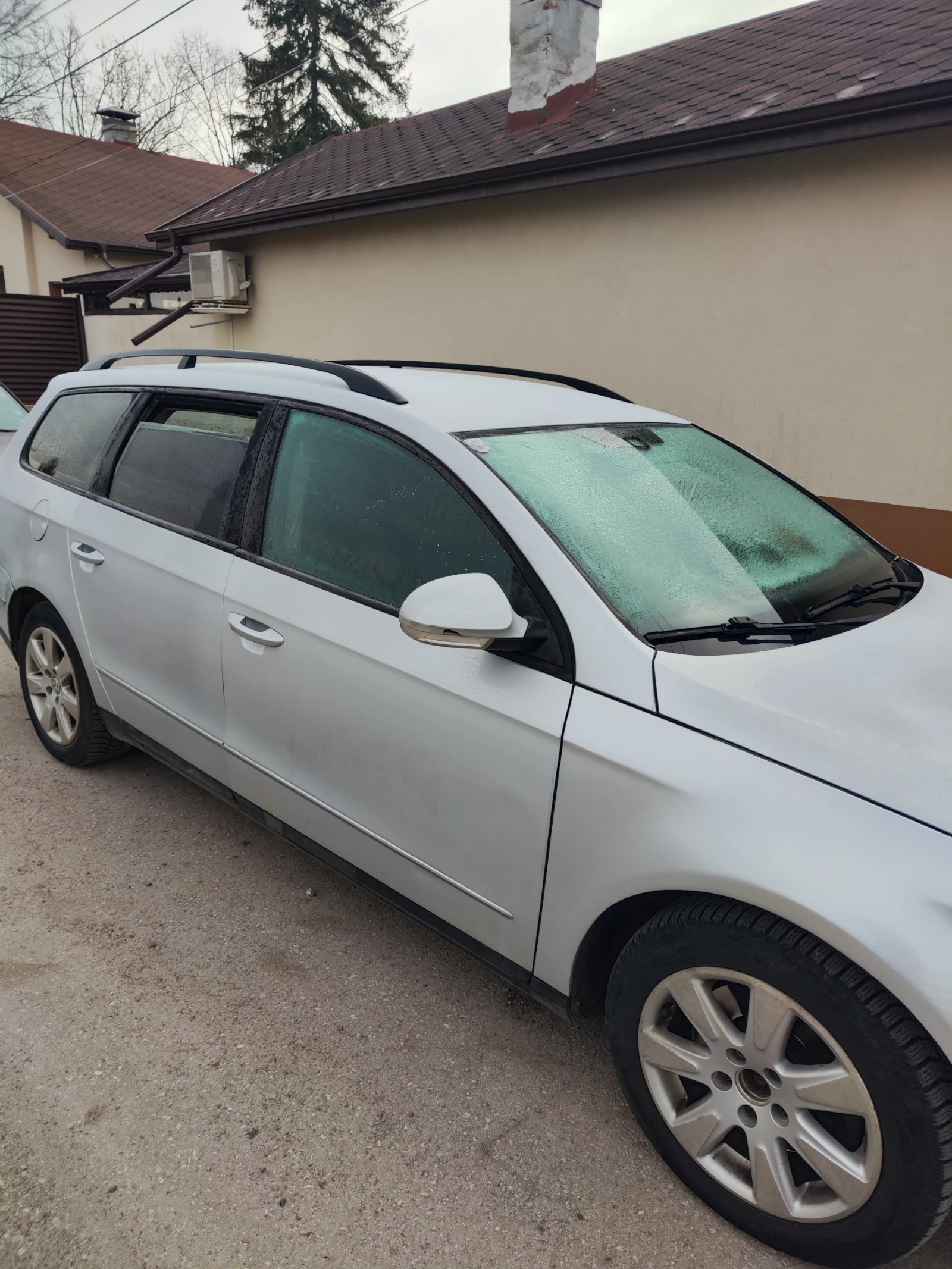 VW Passat, снимка 2 - Автомобили и джипове - 53721431