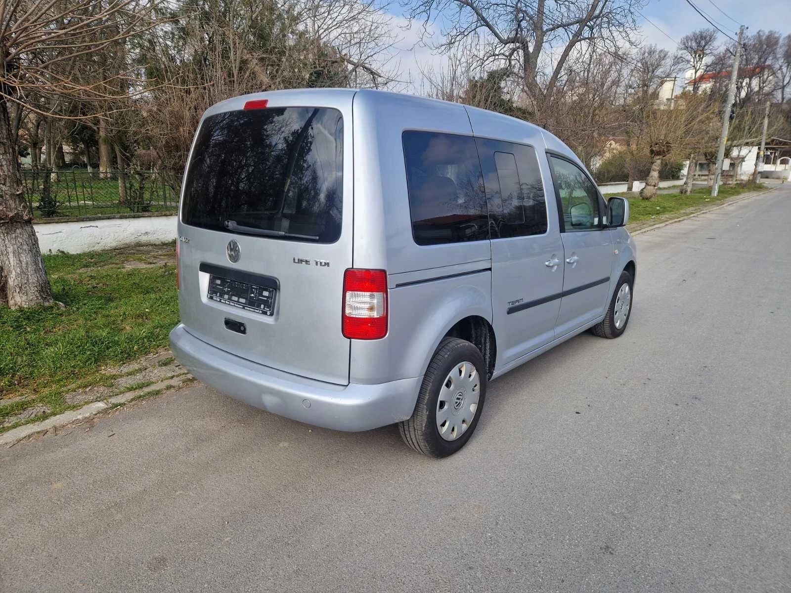 VW Caddy Life 1.9TDI, снимка 5 - Автомобили и джипове - 53916517