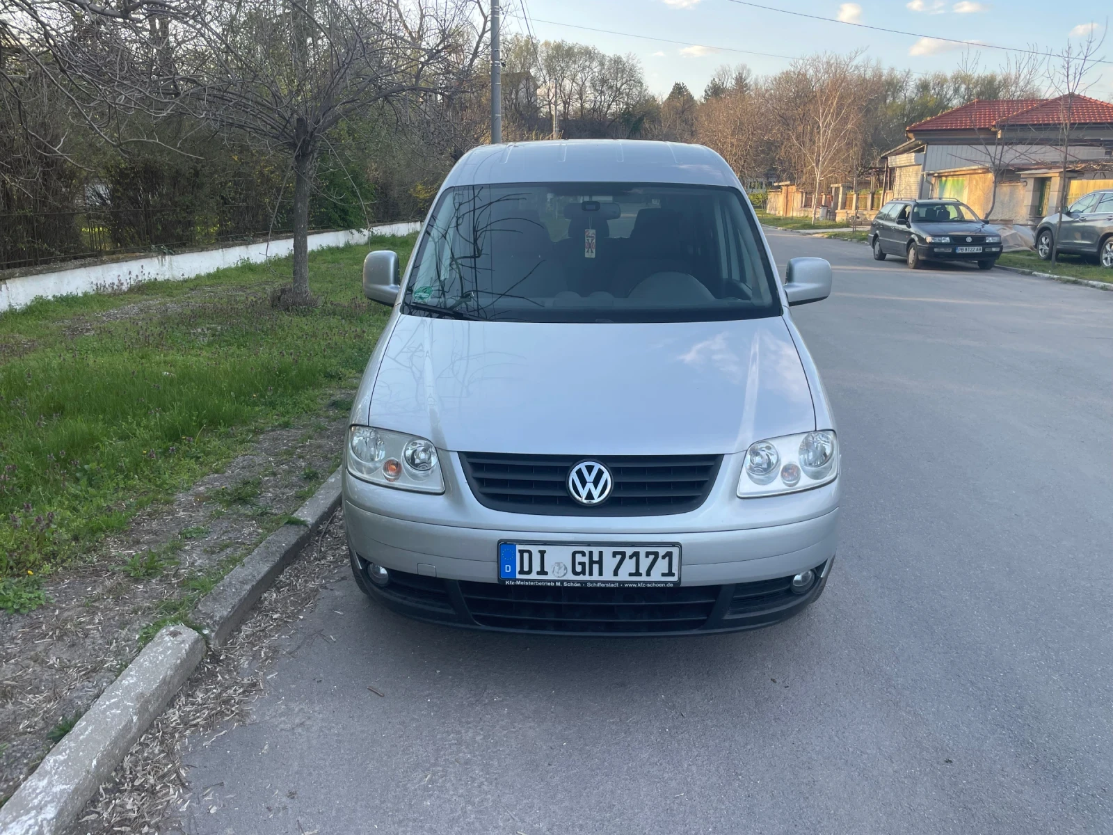 VW Caddy Life 1.9TDI, снимка 5 - Автомобили и джипове - 53916517