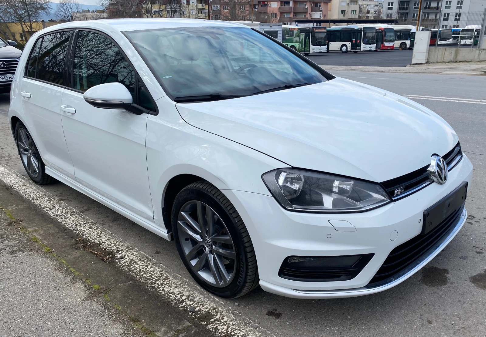 VW Golf, снимка 2 - Автомобили и джипове - 54010774