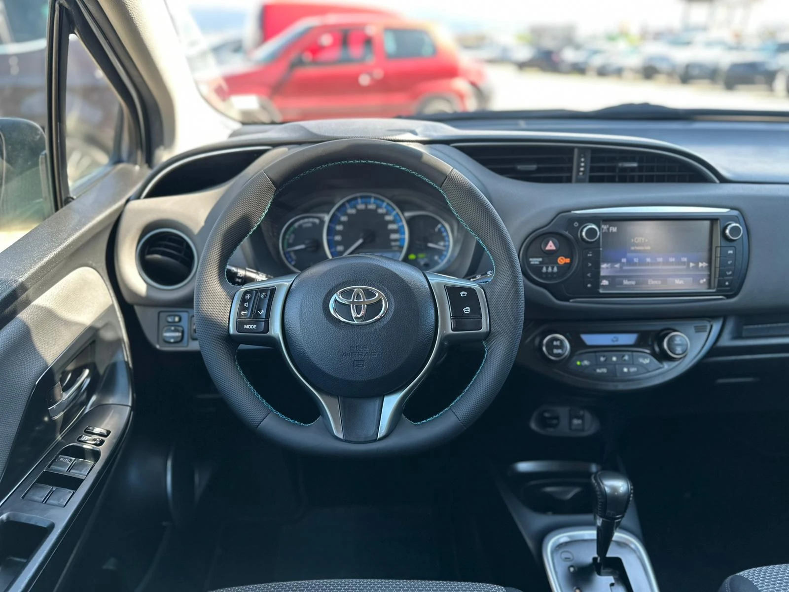 Toyota Yaris / HYBRID / CAMERA / TOP /  | Mobile.bg � ����������� 14