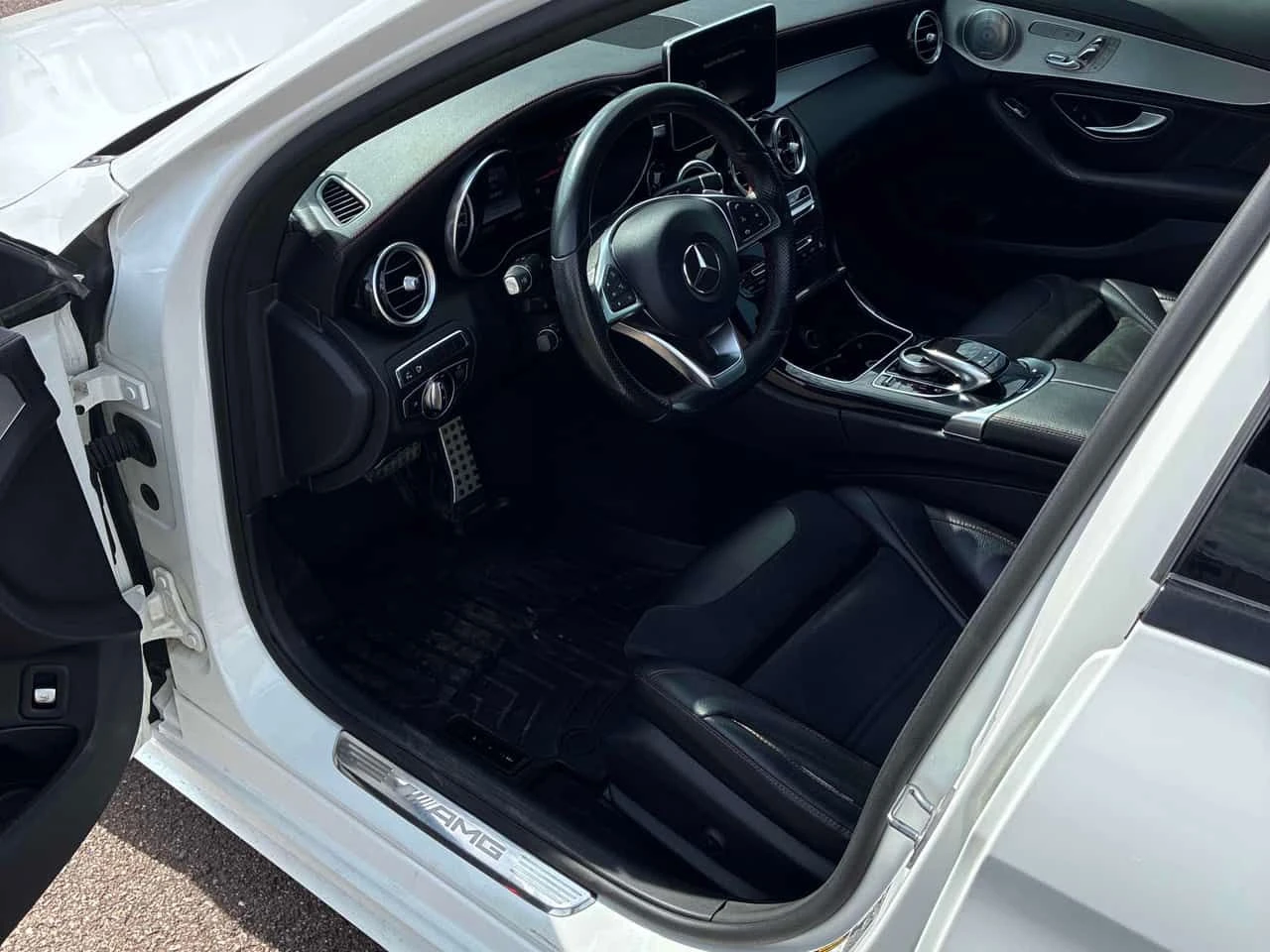 Mercedes-Benz C 43 AMG ПАНО * ПОДГРЕВИ * KEYLESS * CARFAX * BURMESTER * , снимка 5 - Автомобили и джипове - 54556788