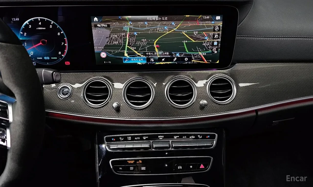 Mercedes-Benz E 53 AMG 4Matic+ * 360view* Pano* Burmester* Обдухване* HUD, снимка 13 - Автомобили и джипове - 54740520