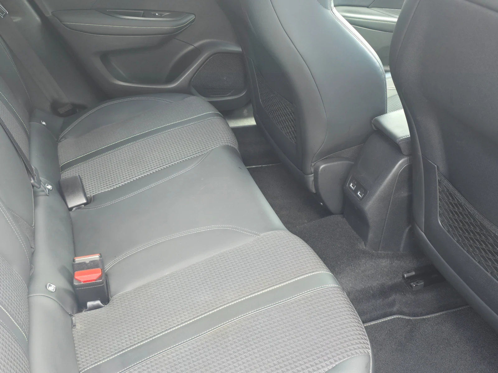 Peugeot 2008 1.5HDI / GT LINE , снимка 14 - Автомобили и джипове - 54893356